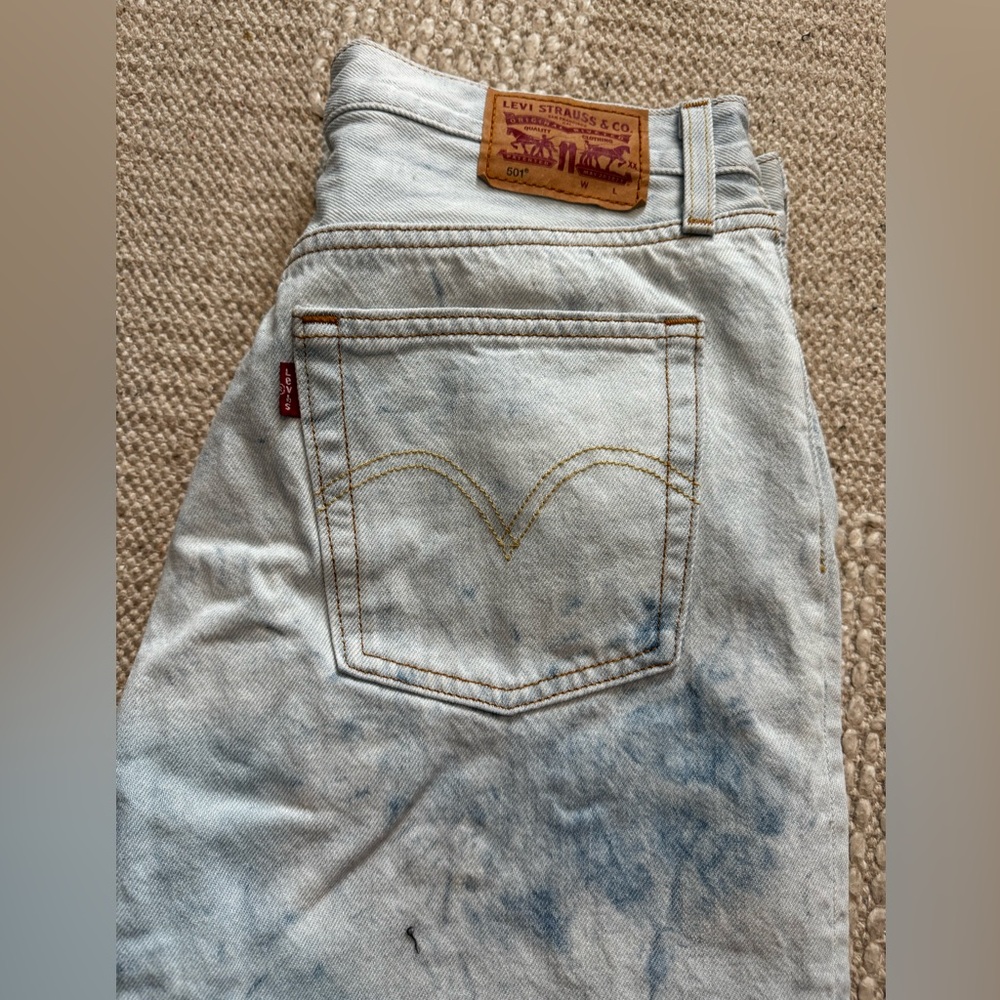 Levi 501 jeans